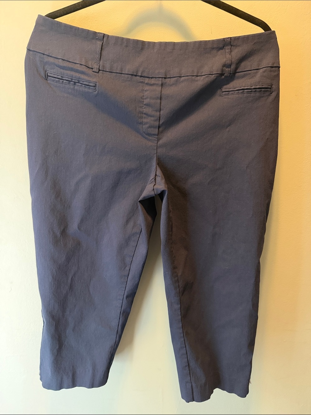 Reitmans Slate Blue Stretch Capri Pants